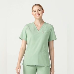 Mediclo Sage Green Scrub Set